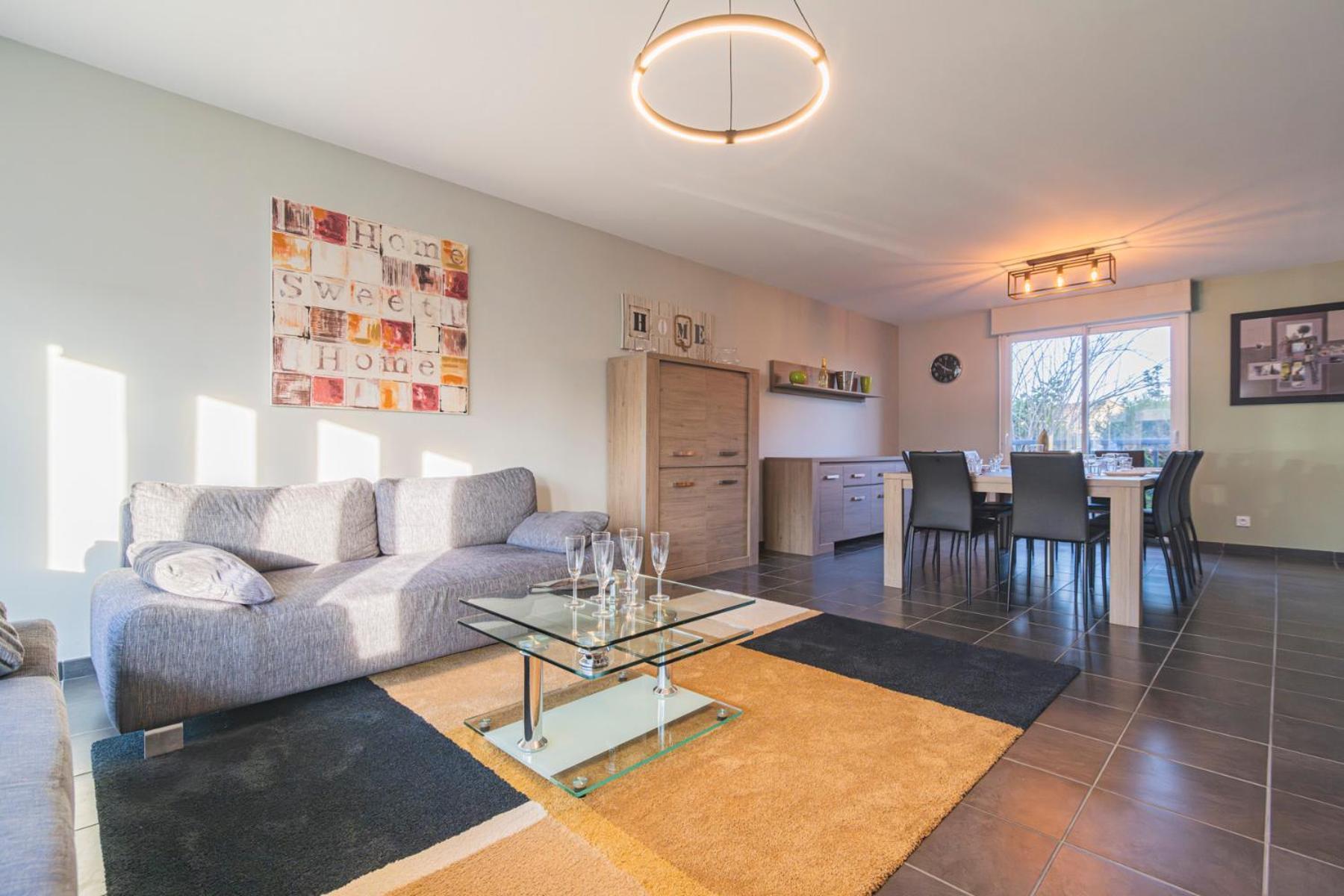Apartment Santa Monica, Maison Spacieuse Reims Cormontreuil