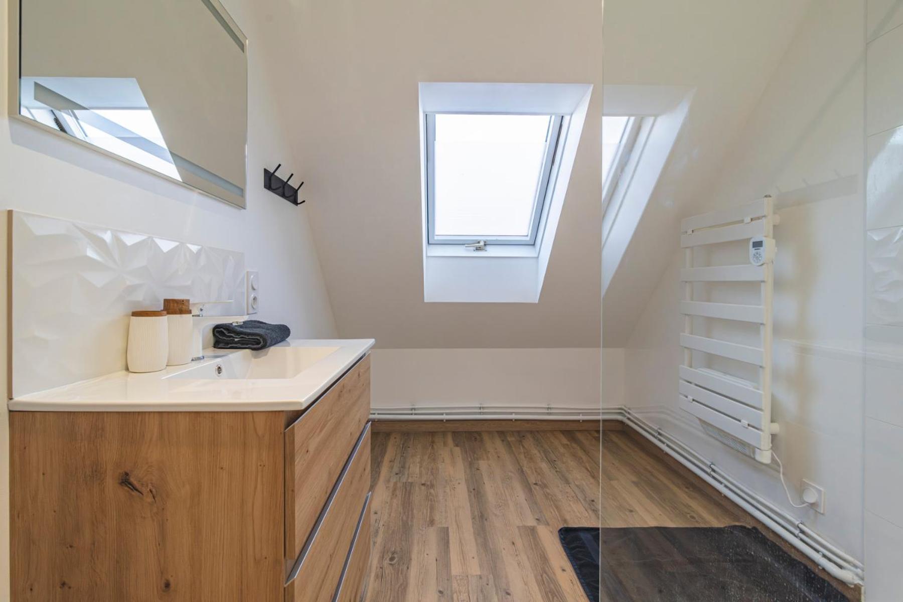 Santa Monica, Maison Spacieuse Reims Apartment Cormontreuil